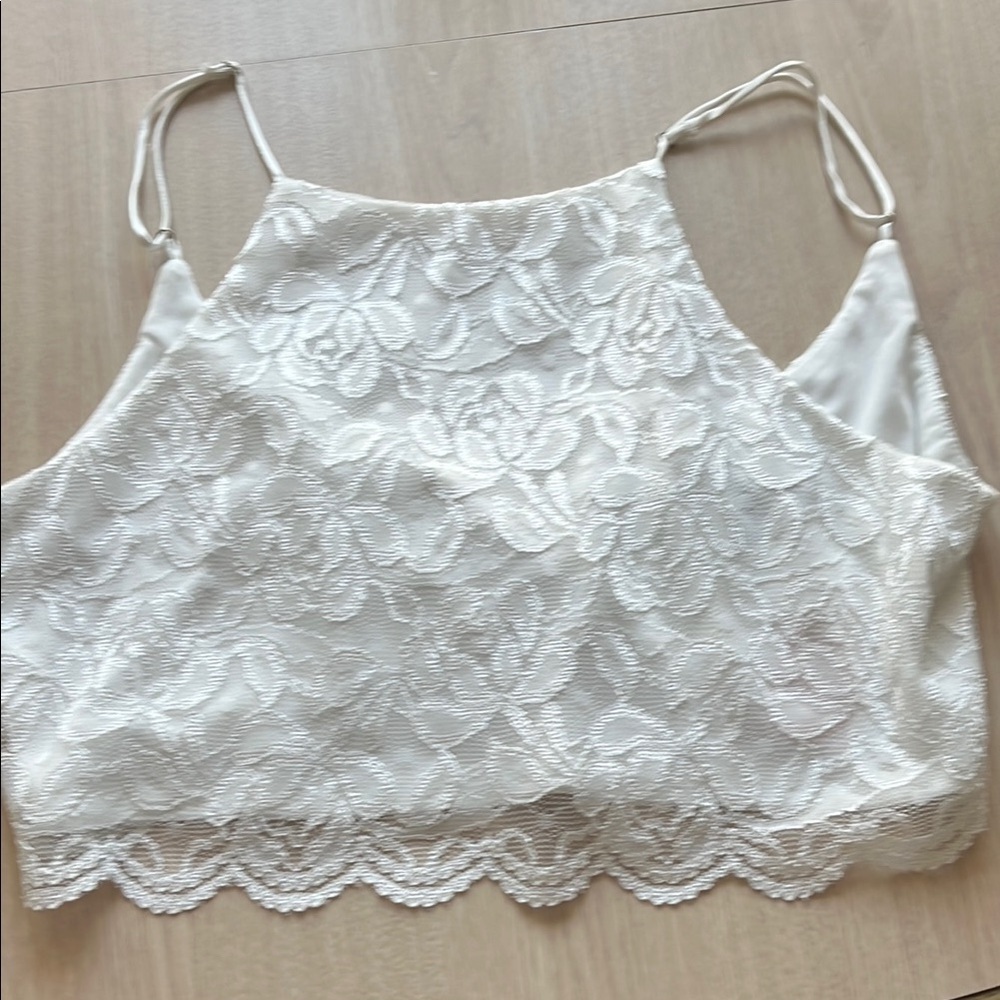 Lace scalloped cami